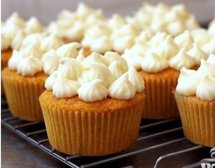 Carrot Muffins with Creamy Glaze