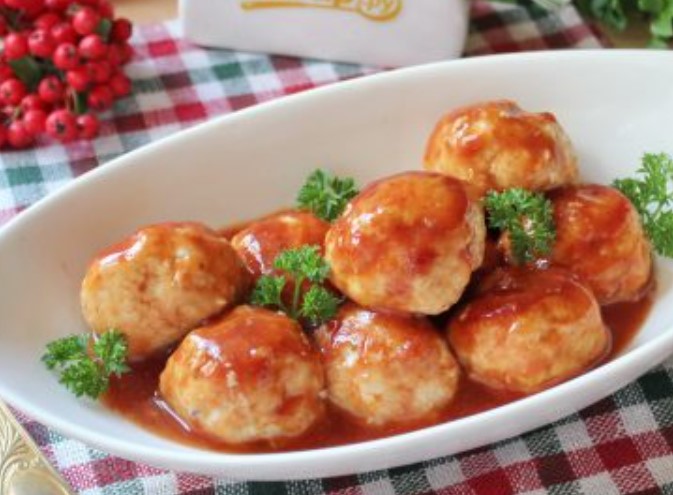 Chicken Balls in Sweet and Sour Sauce