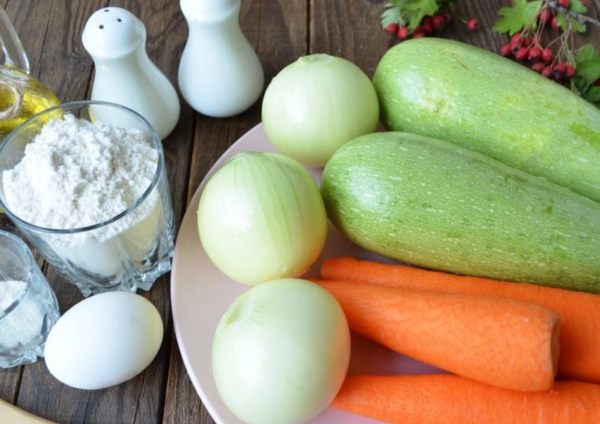 Zucchini Cake with Carrots and Onions step 1