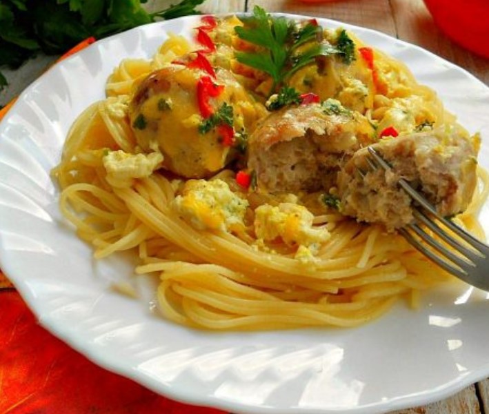 Meatballs with Cream Sauce