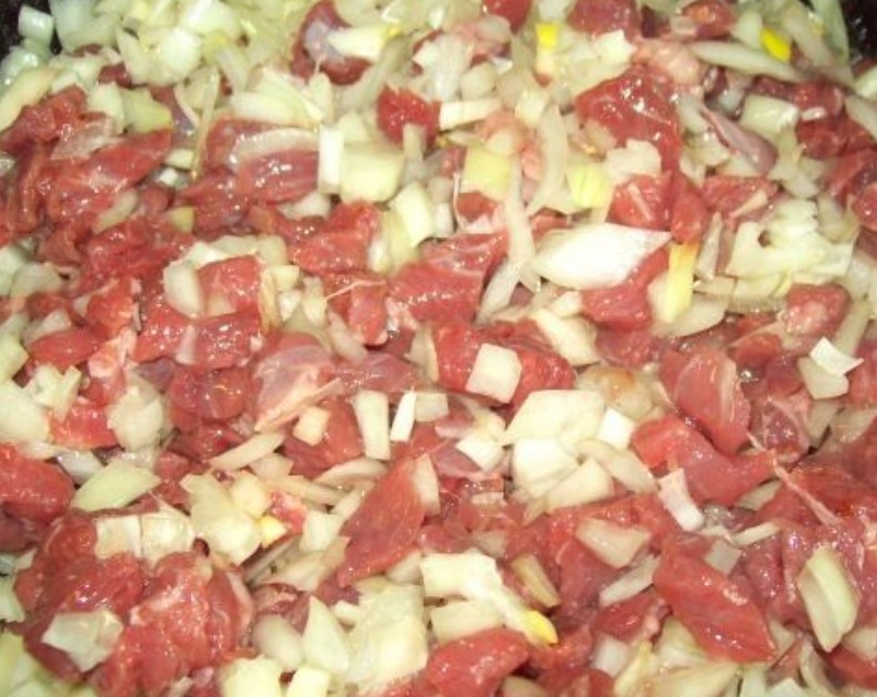 Samsa with Meat in the Oven step 3