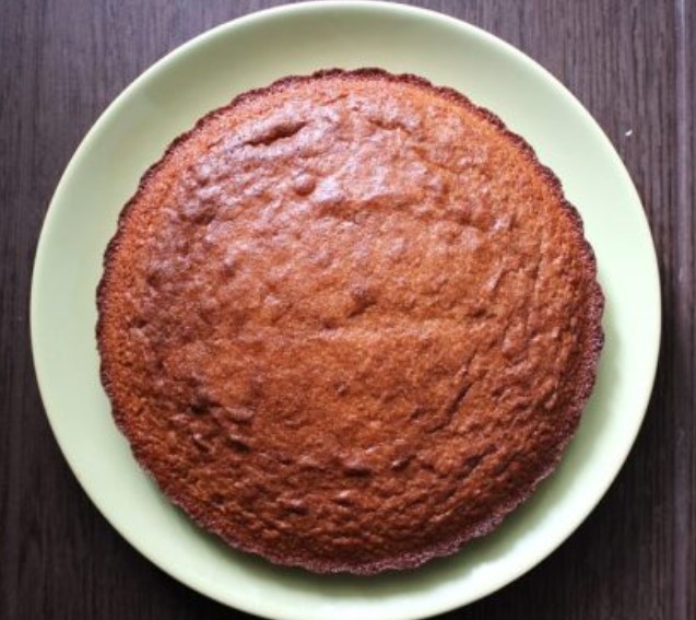 Cinnamon Sponge Cake