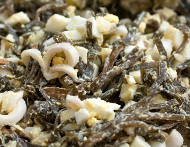 Seaweed Salad with Squid