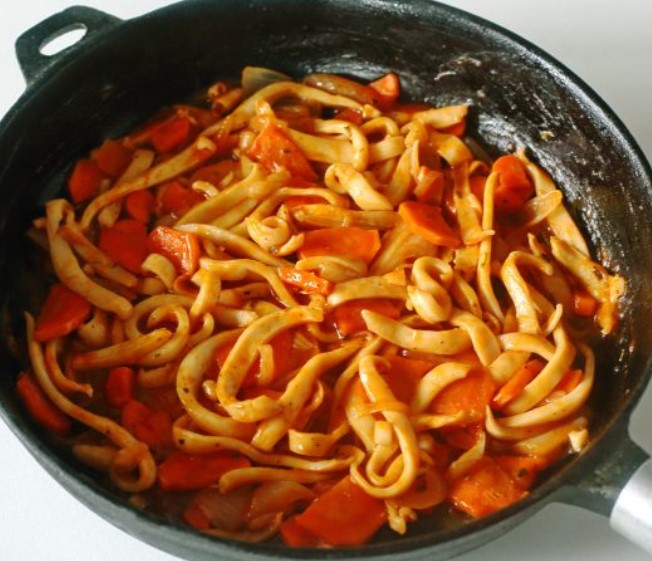 Pasta with Squid in Tomato Sauce step 8