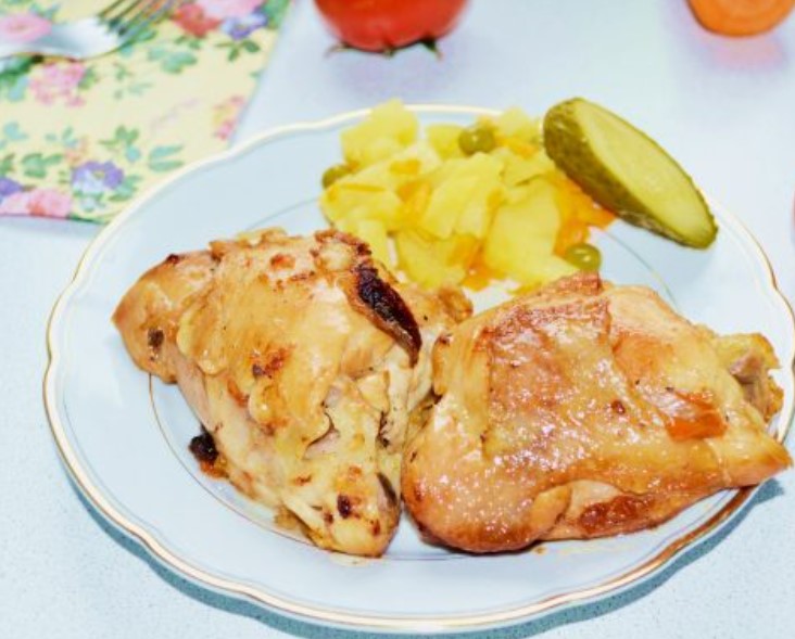Chicken Stew with Carrots and Onions