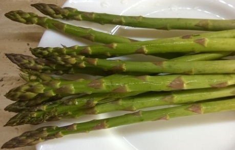 Chicken Skewers on Asparagus step 1