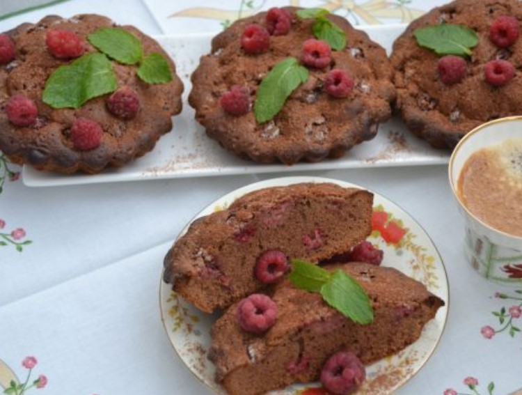 Brownie with Raspberries