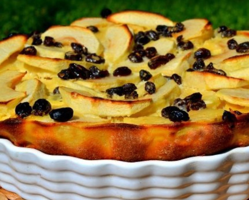 Clafoutis with Apples