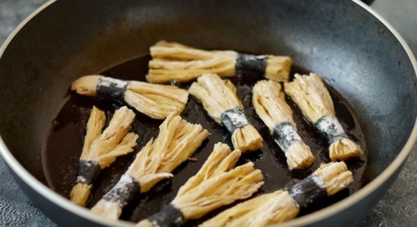 Fried Soy Asparagus step 7