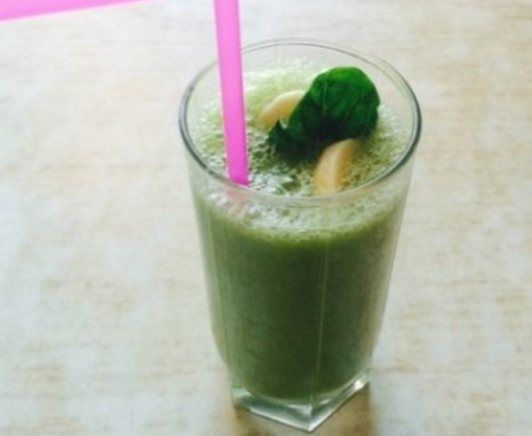 Banana Apple Smoothie