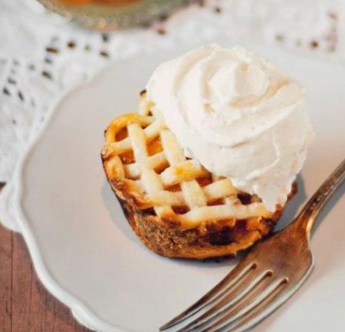 Peach Filled Cupcakes with Ginger Cream