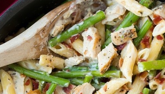 Penne with Chicken and Asparagus