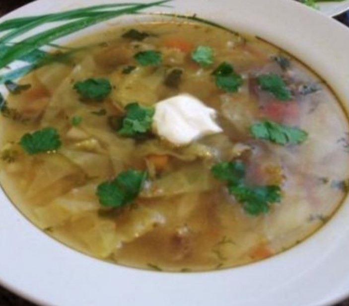 Sauerkraut Soup with Pork