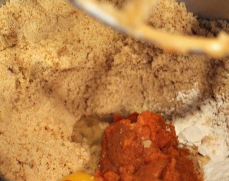 Flavored Pumpkin Spice Cupcake step 4