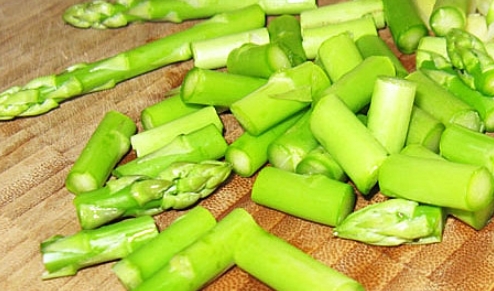Asparagus Salad with Mushrooms step 1