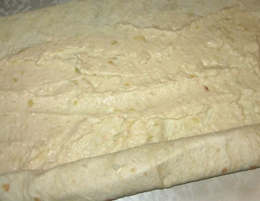 White Bean Pate in Lavash step 2