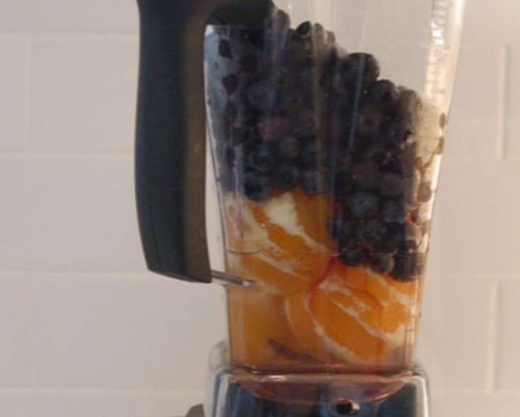 Blueberry Smoothie step 2