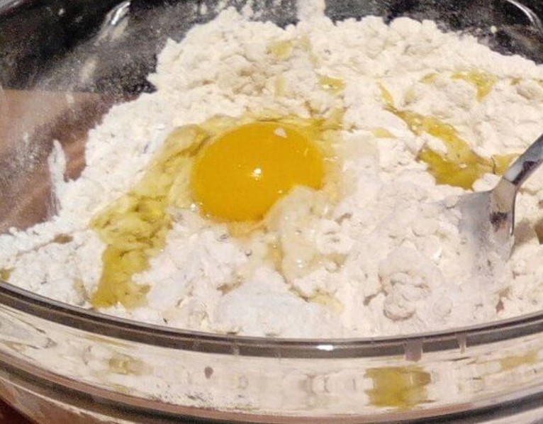 Yeast-Free Thin Pizza Dough step 4