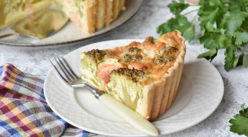 Quiche with Broccoli and Fish