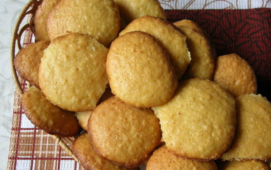 Easy Coconut Cookies