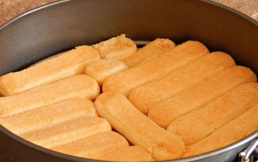 Souffle Cake with Peaches step 10