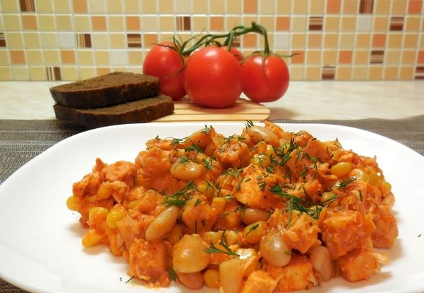 Meat Stew with Beans and Corn