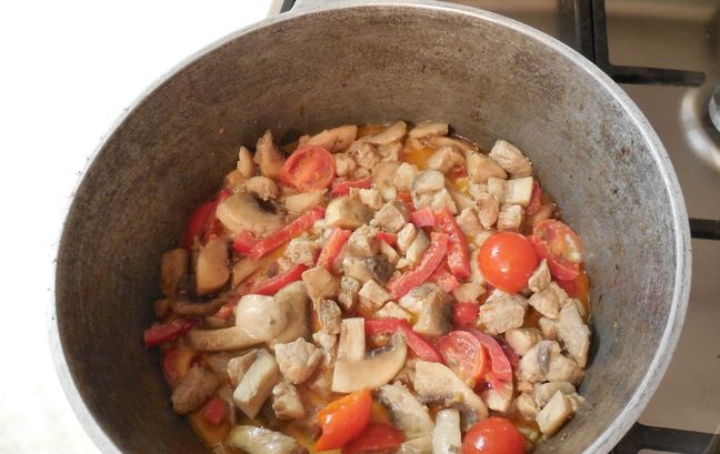 Pork Stewed in Cream with Mushrooms and Vegetables step 8