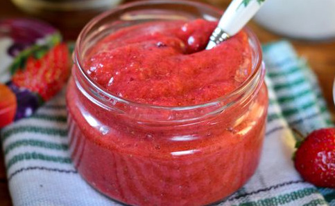 Strawberry Jelly for the Winter