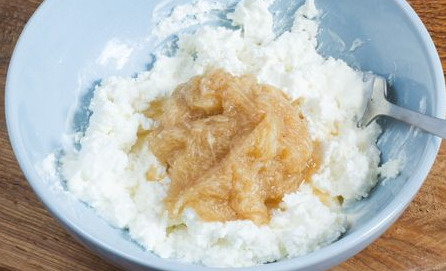 Toast with Cottage Cheese and Apple step 4