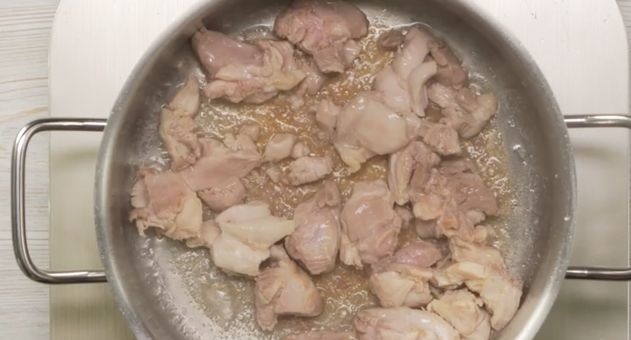 Chicken Stewed with Vegetables, Peas and Green Beans step 6