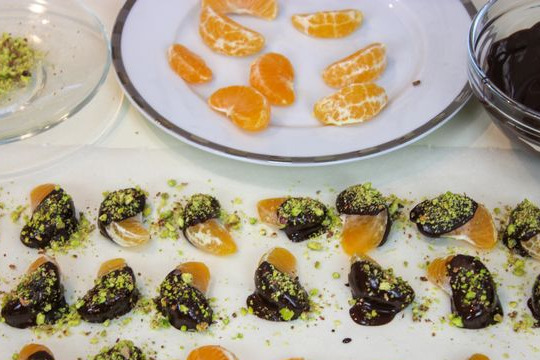 Tangerine and Creamy Dessert step 10