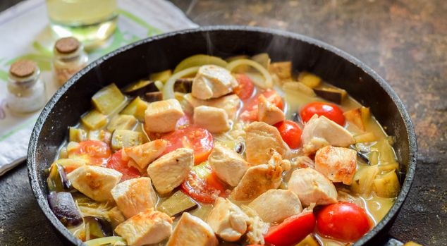 Chicken Fillet Stewed with Eggplant and Tomatoes step 8