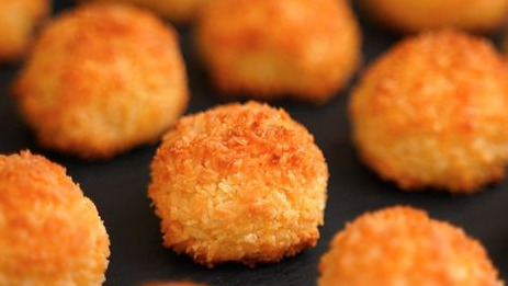 Coconut Cookies without Flour and Oil