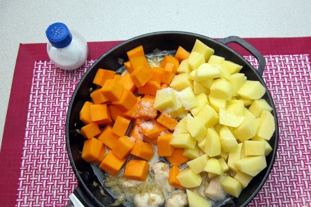 Stew with Chicken, Potatoes and Pumpkin step 9