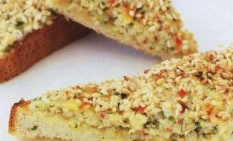 Hot Sandwiches with Shrimp and Sesame Seeds