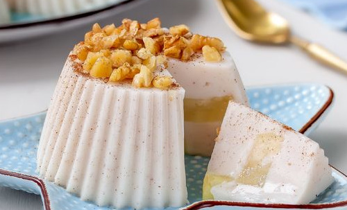 Kefir Jelly with Apples and Cinnamon