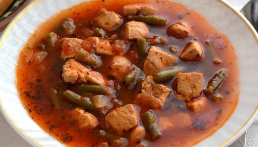 Tomato Soup with Chicken and Green Beans