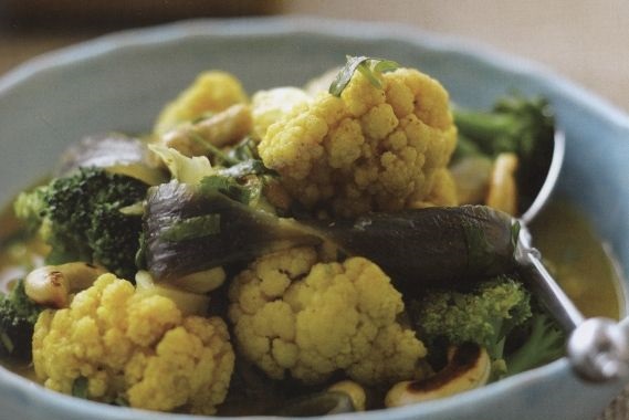 Broccoli and Cauliflower Ragout with Cashews