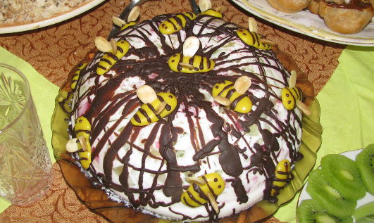 Sour Cream Jelly Cake