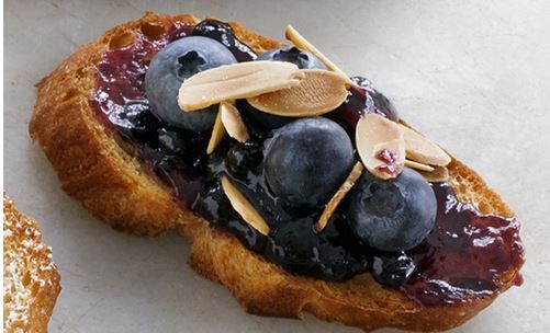 Bruschetta with Blueberries and Almonds
