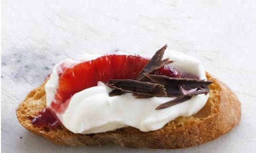 Bruschetta with Oranges and Whipped Cream