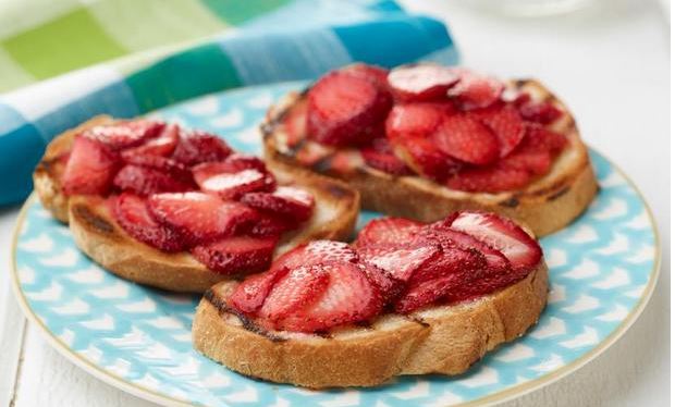 Bruschetta with Strawberries