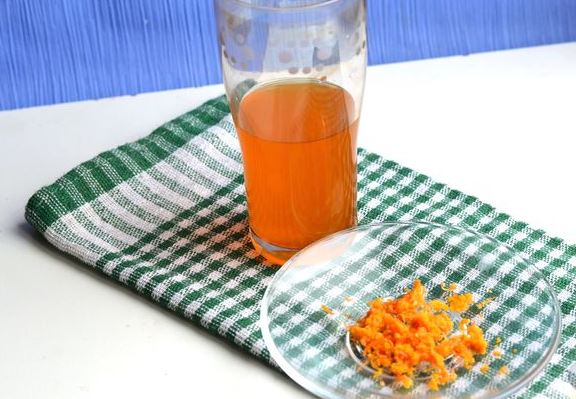 Carrot and Apple Salad with Orange Sauce step 1