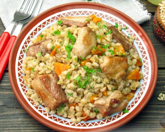 Pork Belly Baked with Pearl Barley