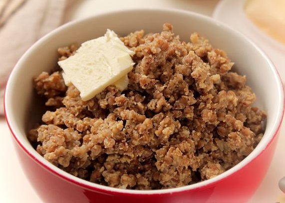 Baked Buckwheat Porridge with Egg, in Milk