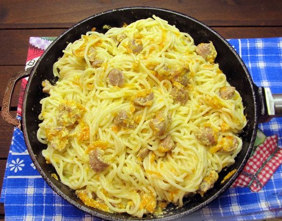 Pasta with Chicken Giblets Stewed in Sour Cream step 14