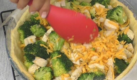 French Quiche “Quice Lauren” with Chicken, Broccoli and Cheese step 14