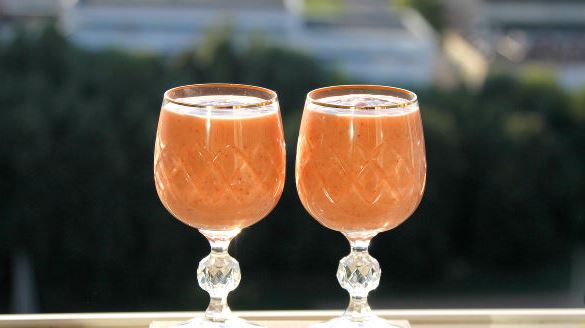 Mango and Strawberry Smoothie