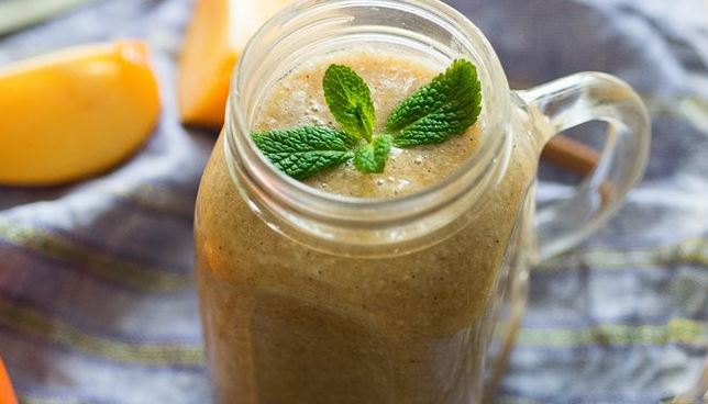 Persimmon Orange Banana Smoothie step 3