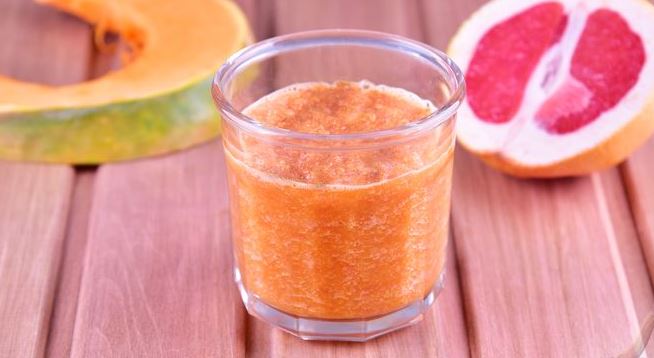 Pumpkin smoothie with grapefruit and spices